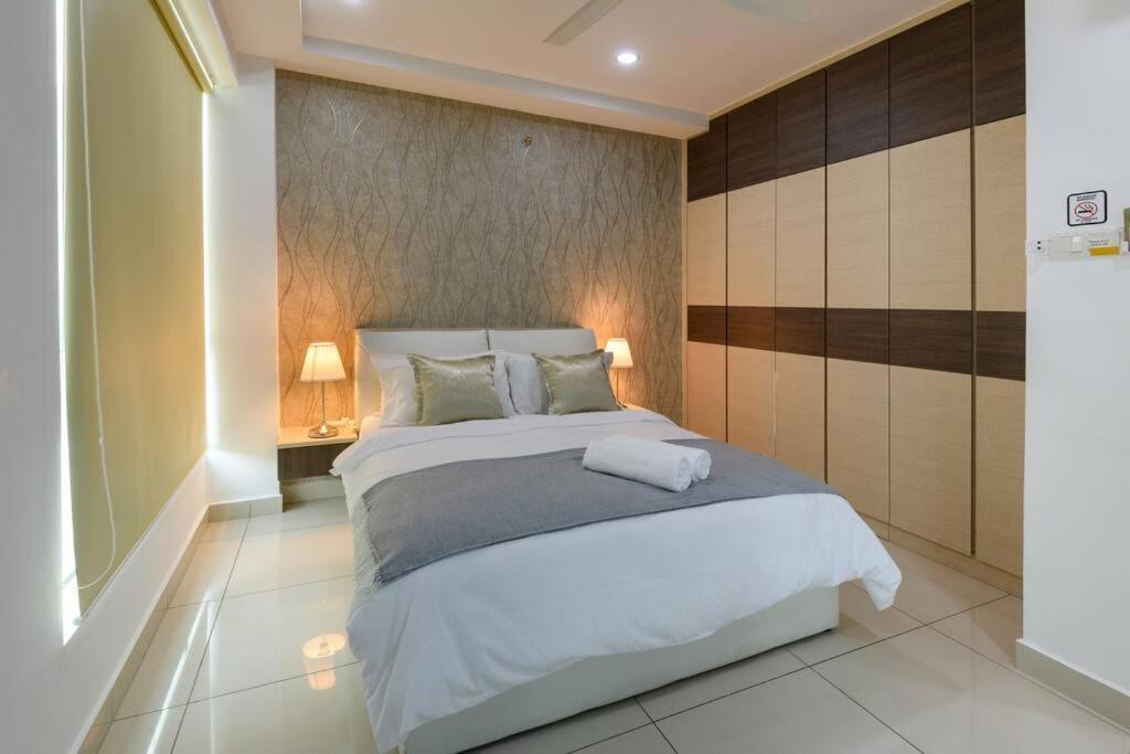 2r1b/seaview Tropical /1~8pax/gurney Mansion One George Town