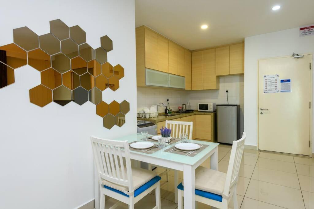 2r1b/seaview Tropical /1~8pax/gurney Mansion One Apartment