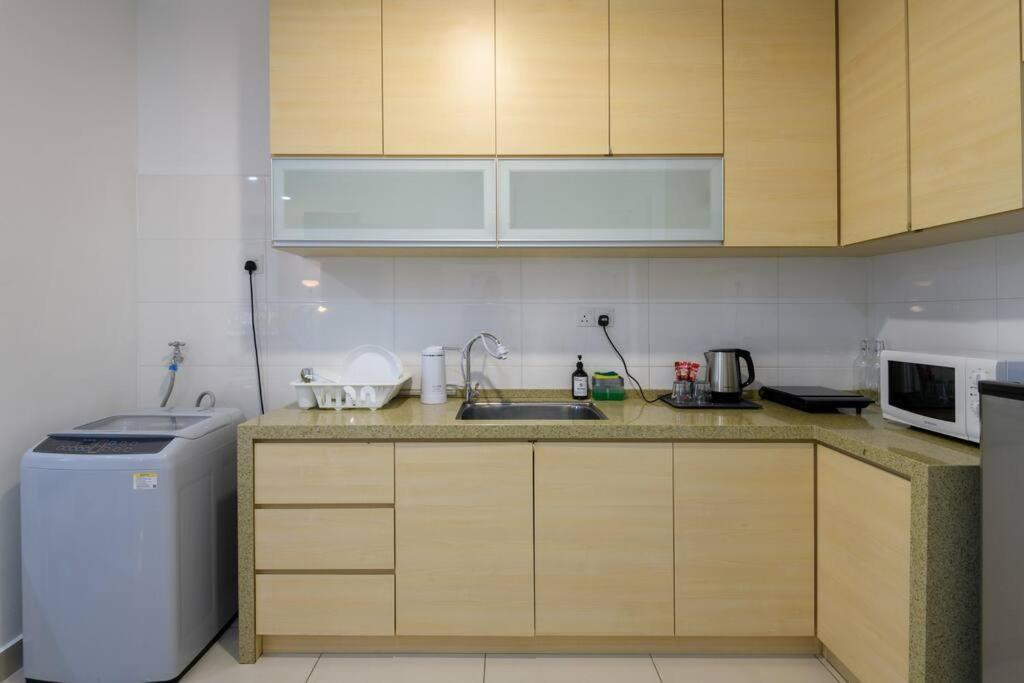 2r1b/seaview Tropical /1~8pax/gurney Mansion One *