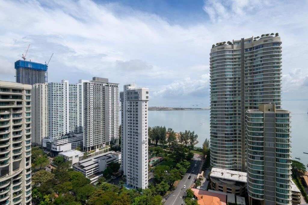 2r1b/seaview Tropical /1~8pax/gurney Mansion One * George Town